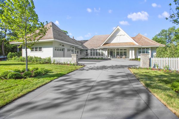 Tar And Chip Service in Tyler